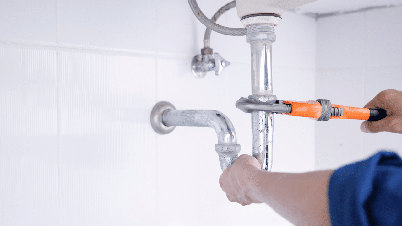 Plumbing tips for homeowners